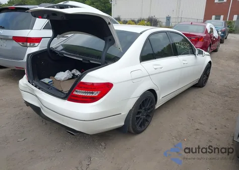 2013 Mercedes-Benz C 300 Luxury 4Matic from USA, damaged, VIN WDDGF8AB7DG131716